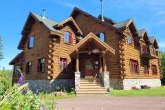 The 8-bedroom Tettegouche Lodge